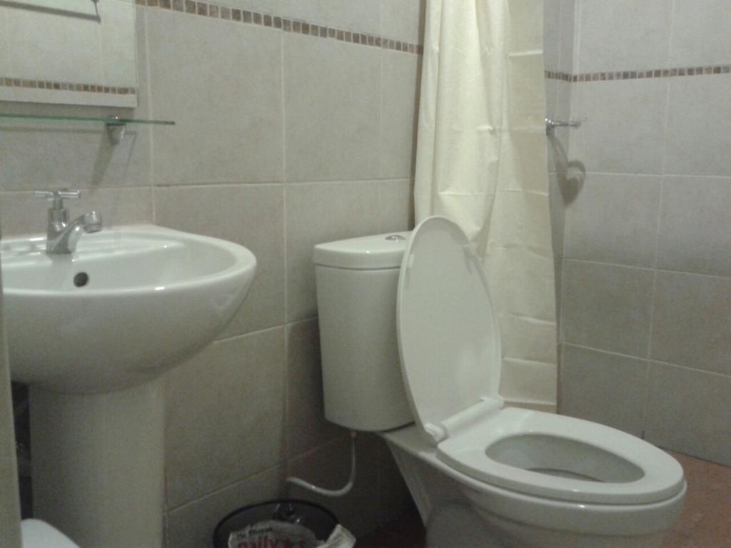 11Th Street Bed And Breakfast Bacolod Room photo